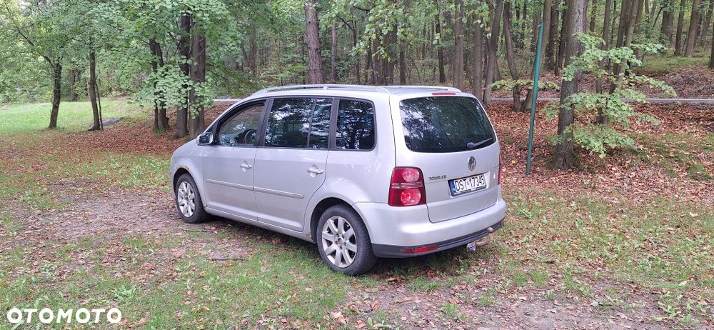Volkswagen Touran - 6
