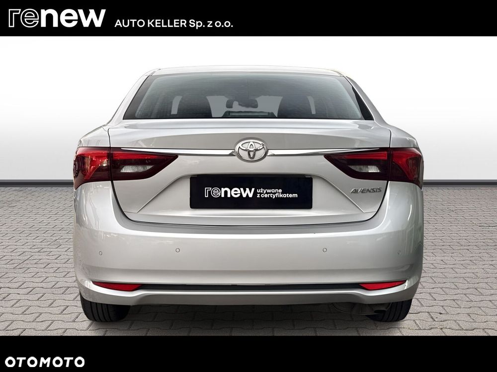 Toyota Avensis - 5