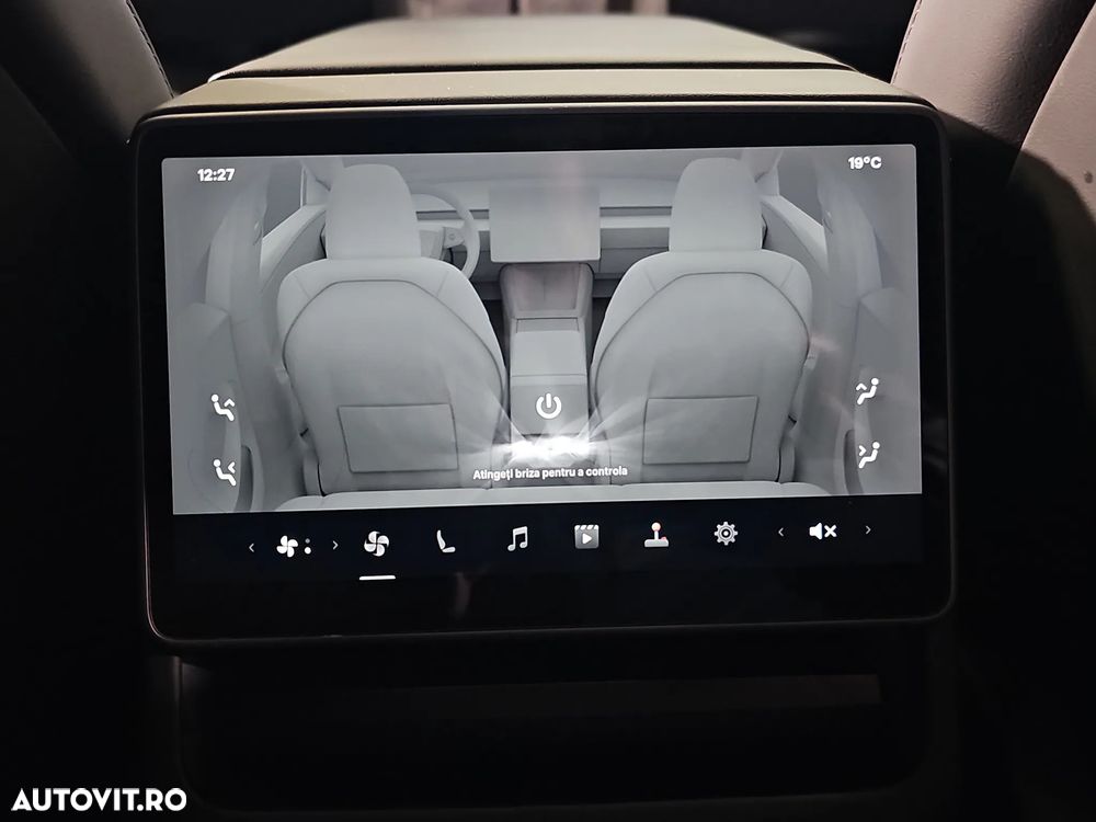 Tesla Model 3 Long Range - 20