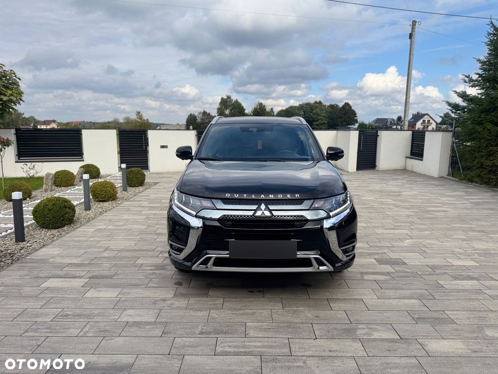 Mitsubishi Outlander 2.4 4WD Plug-In Hybrid Plus - 2