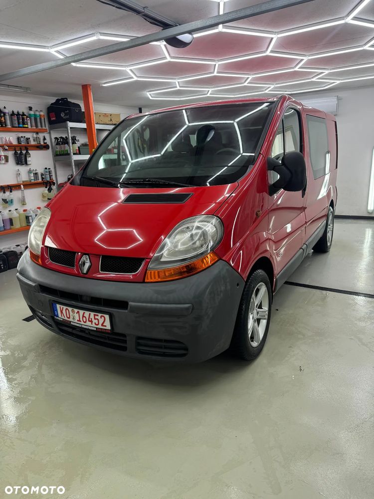 Renault Trafic - 1