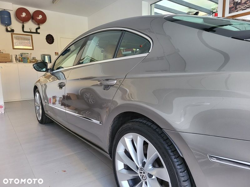 Volkswagen Passat - 5