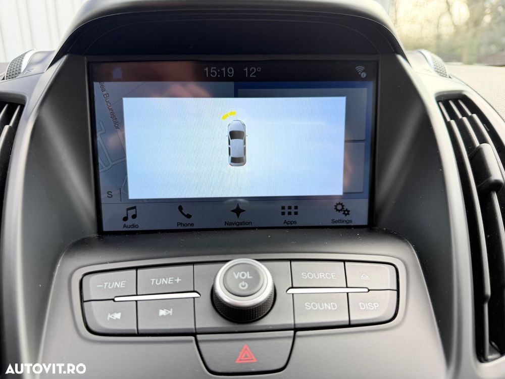 Ford Kuga 1.5 EcoBoost 2x4 Titanium - 9