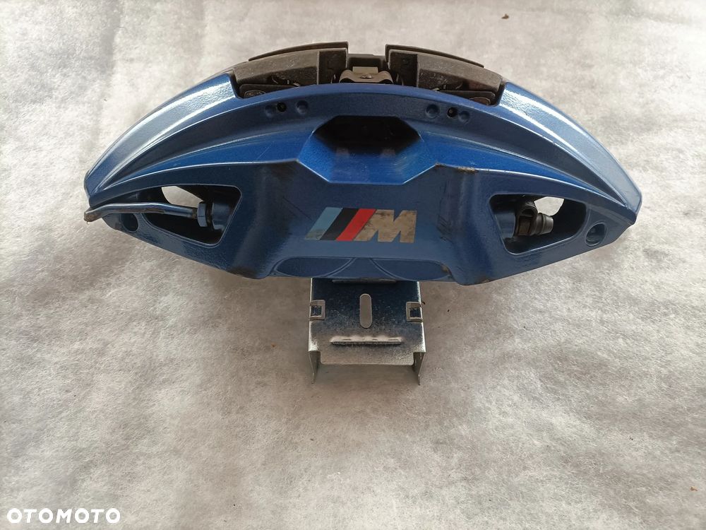 BMW G30 G20 G01 G02 X3 X4 G30 M-PAKIET ZACISK PRAWY PRZÓD KLOCKI 348 - 1