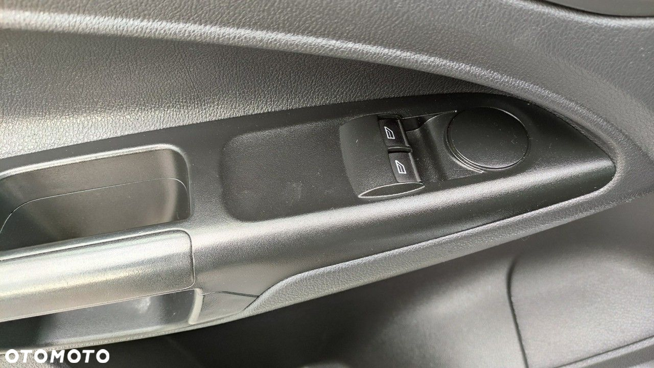 Ford Transit Connect - 27