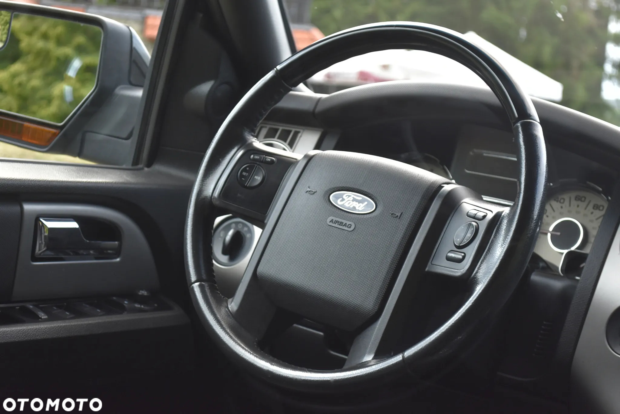 Ford Expedition 5.4 XLT 4WD - 11