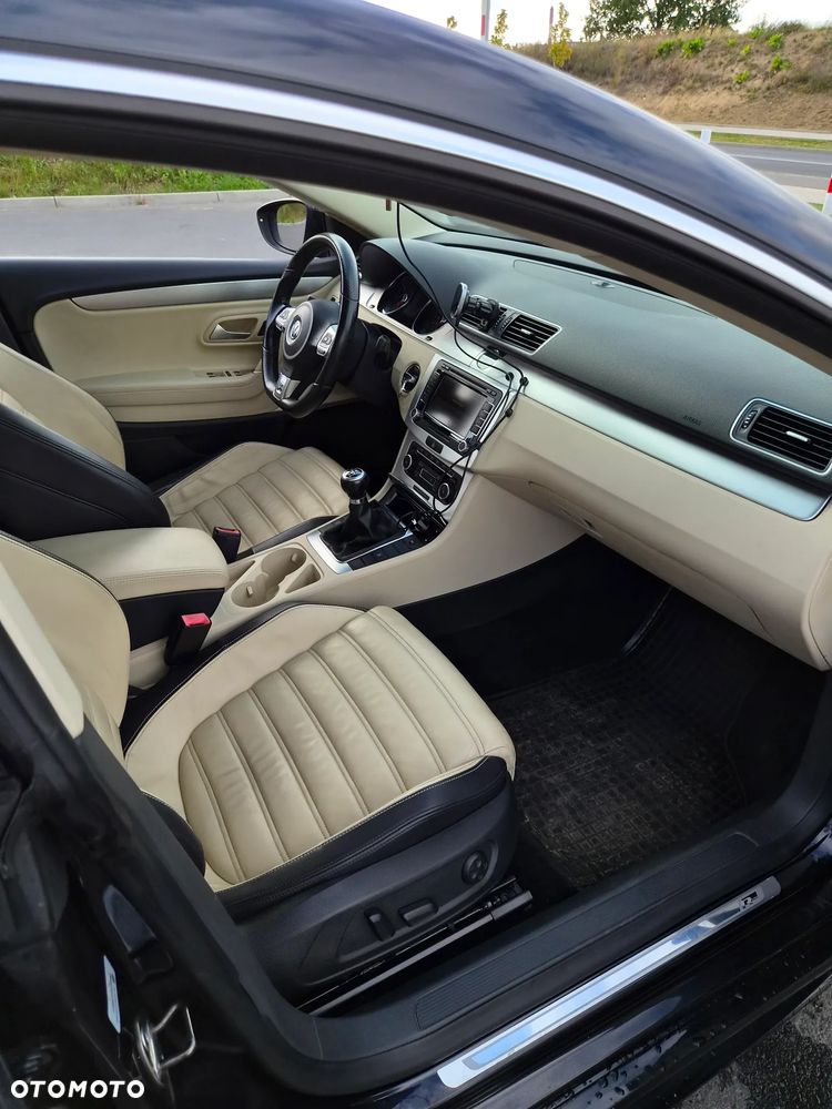 Volkswagen Passat CC - 29