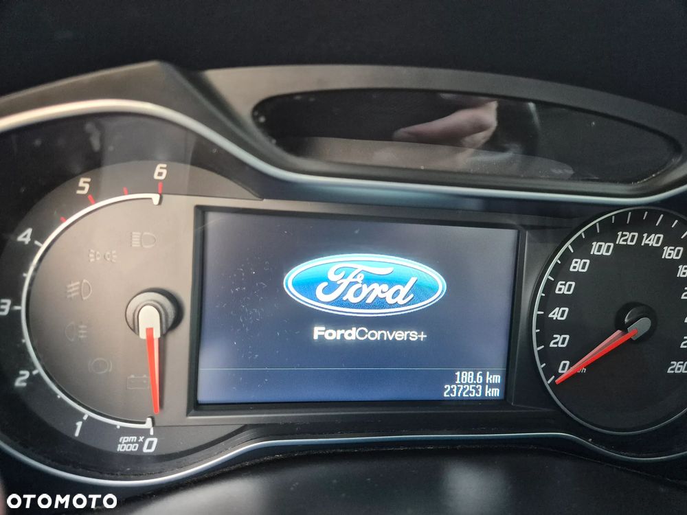 Ford S-Max 2.0 TDCi DPF Titanium X - 27