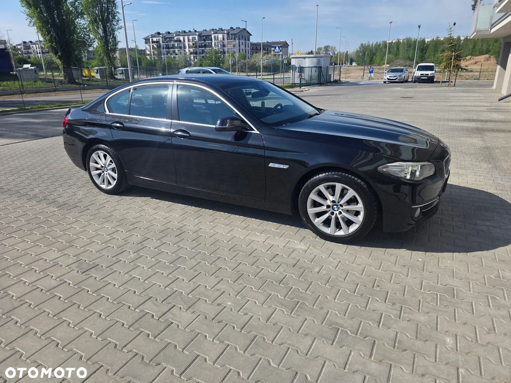 BMW Seria 5 520d Luxury Line - 4