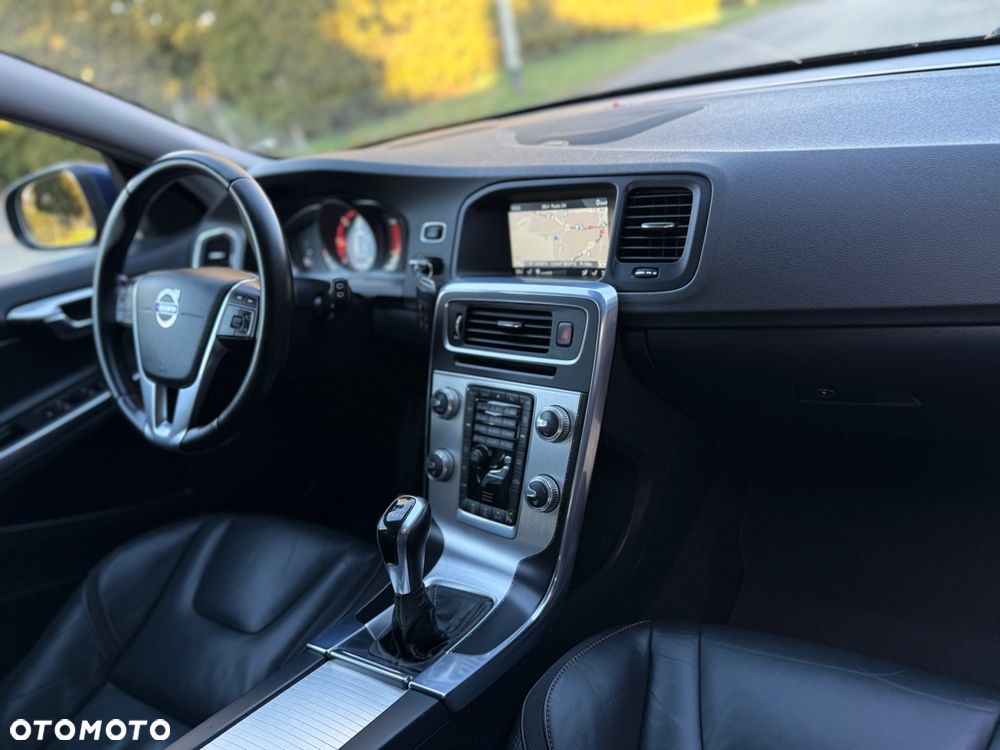 Volvo V60 D4 Ocean Race - 33