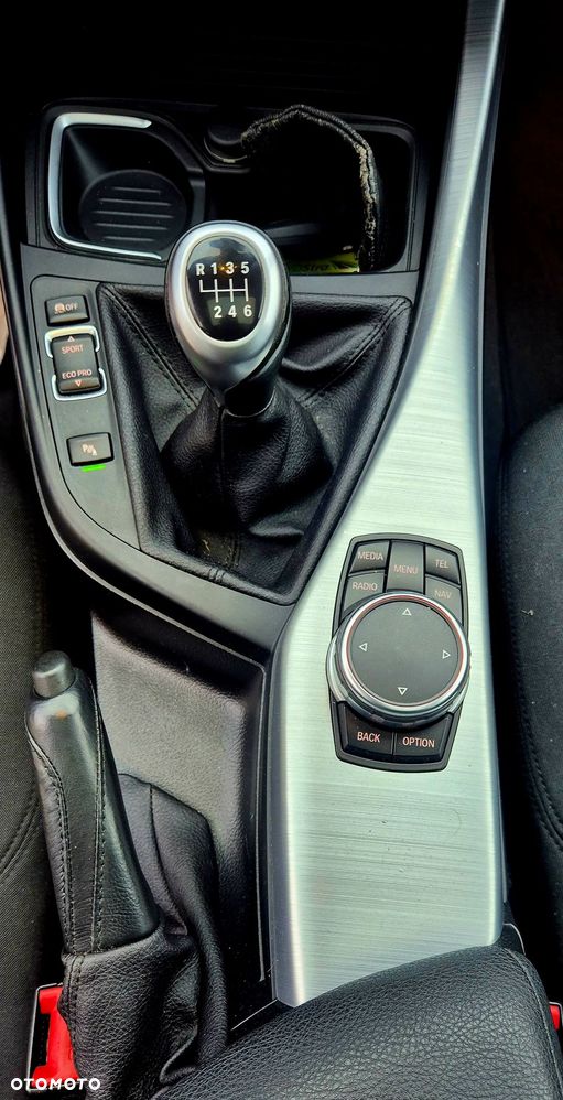 BMW Seria 1 118d - 23