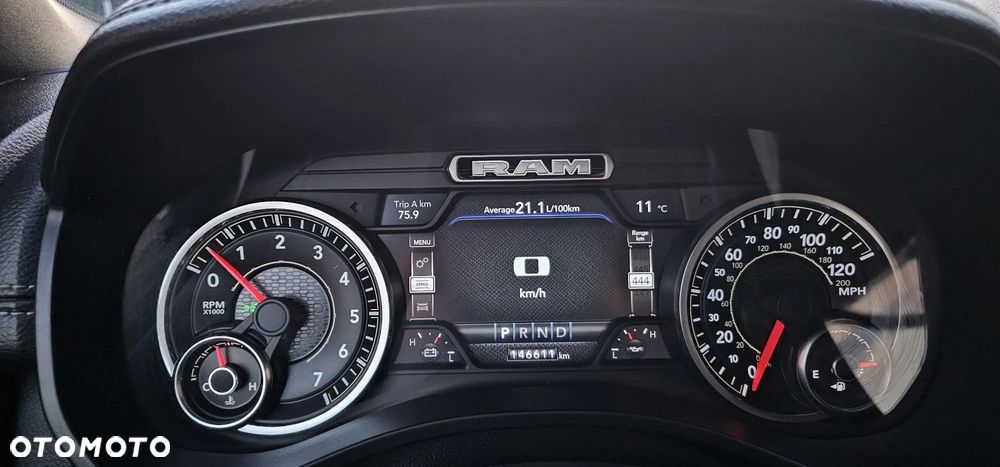 RAM 1500 Crew Cab Shortbed Laramie - 19