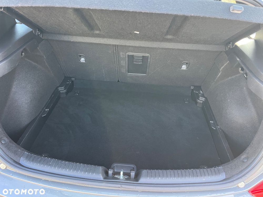 Hyundai i30 1.4 T-GDI Intro Edition - 14