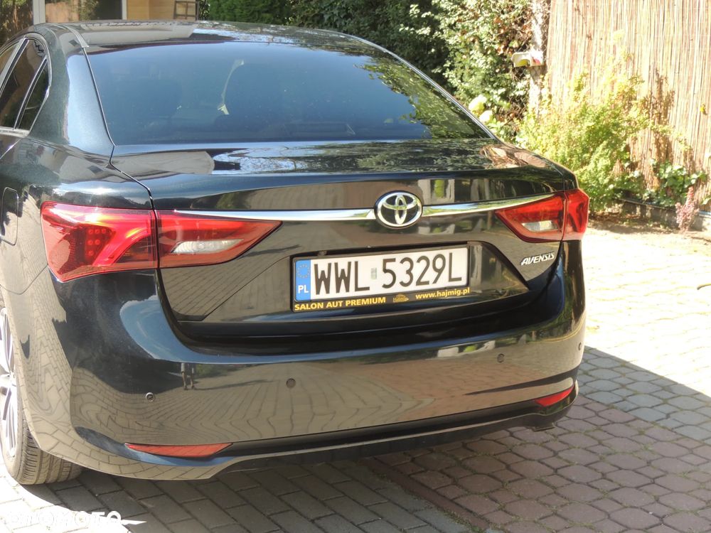 Toyota Avensis 2.0 D-4D Premium - 4