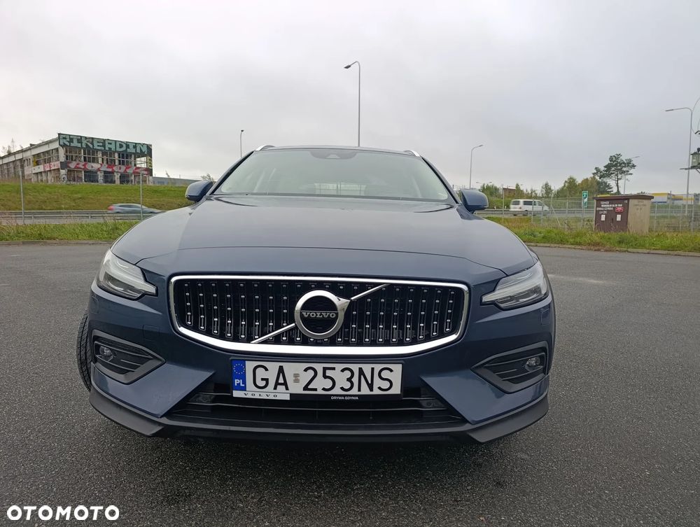 Volvo V60 Cross Country - 3