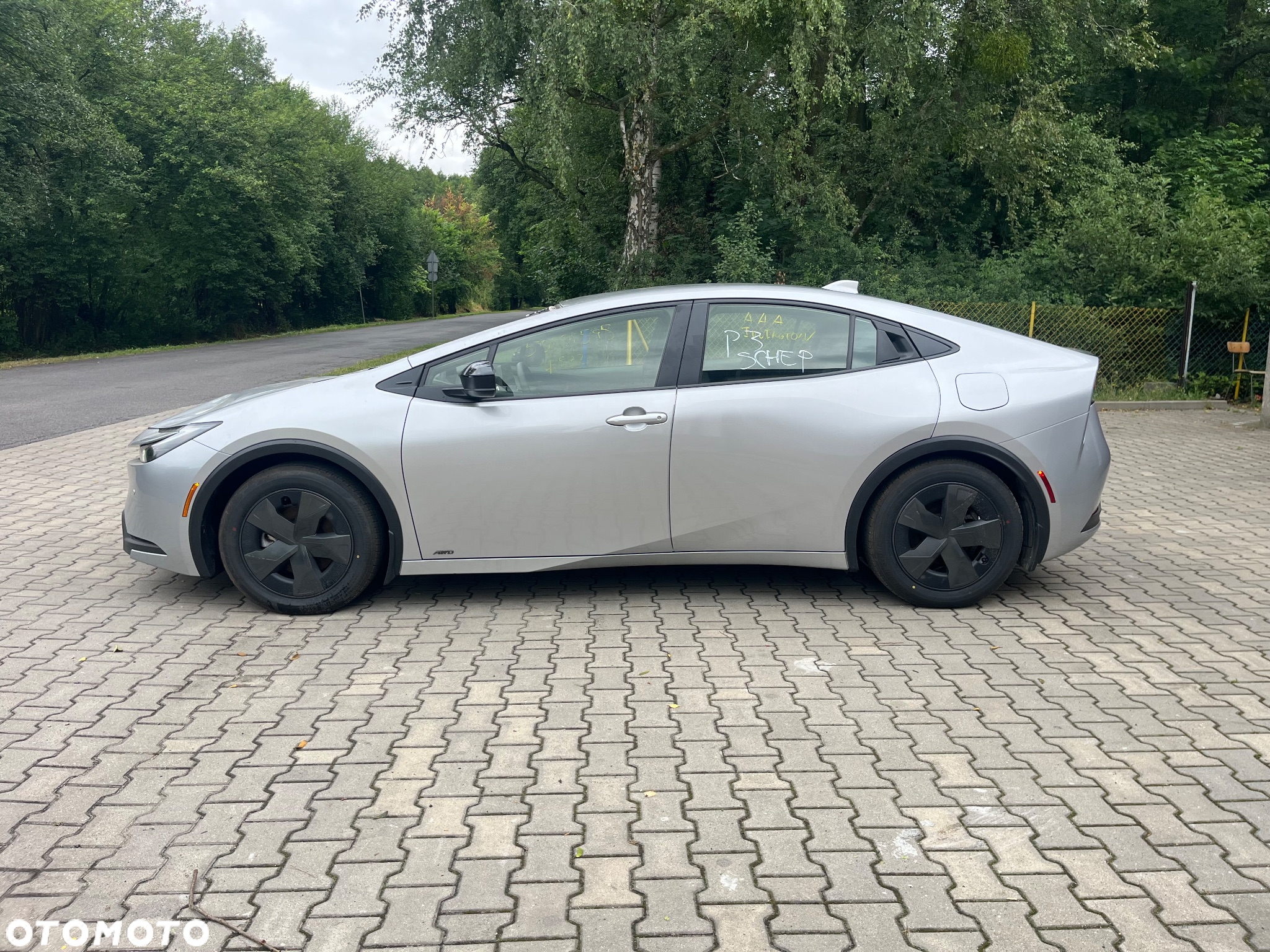 Toyota Prius - 3