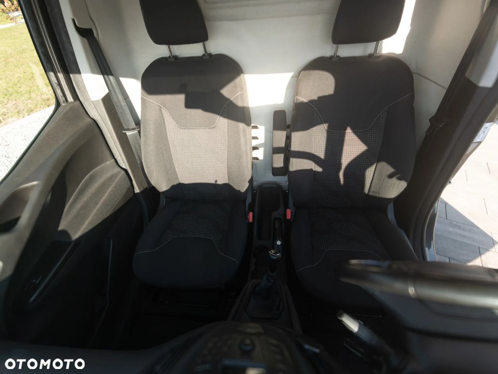 Ford Transit Courier 1.0 EcoBoost Trend - 26