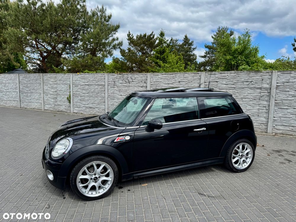 MINI Cooper 50 Mayfair - 1