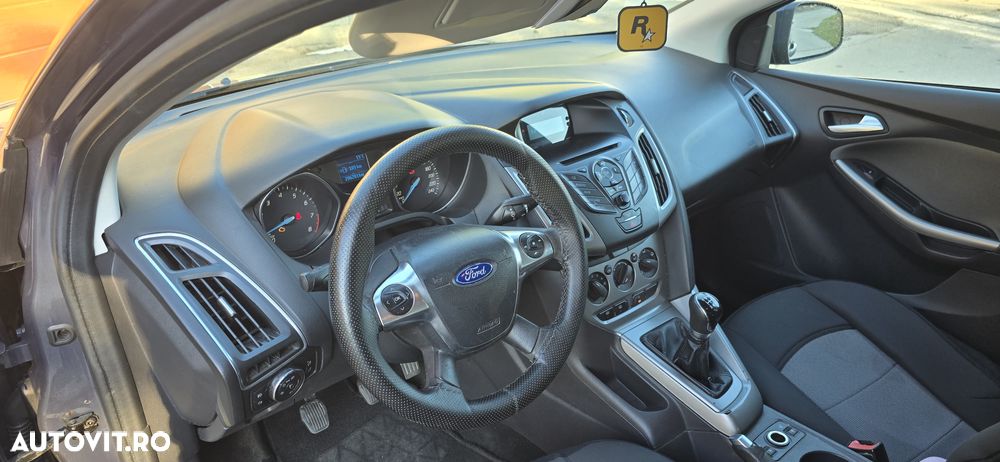 Ford Focus 1.0 EcoBoost Sport - 8