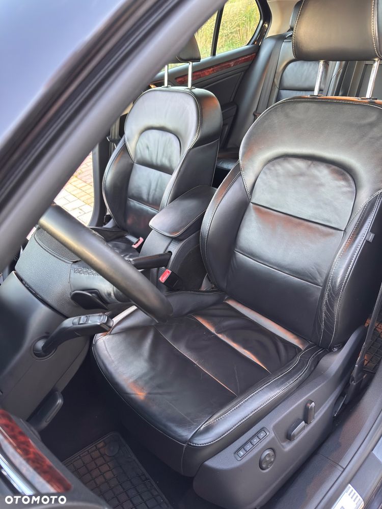 Skoda Superb 2.0 TDI DSG Elegance - 18