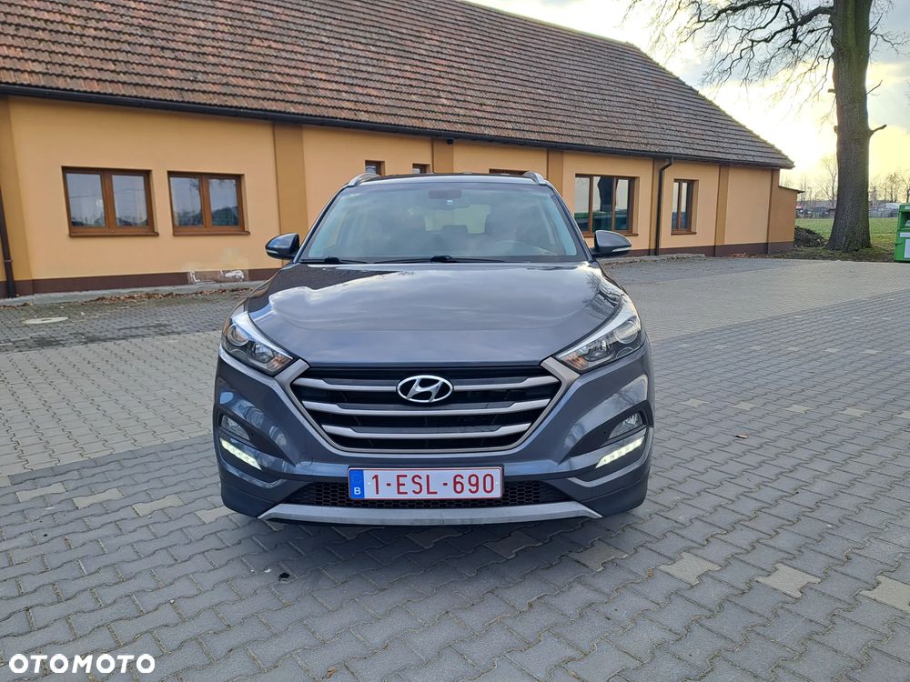 Hyundai Tucson 1.7 CRDI BlueDrive Style 2WD - 2