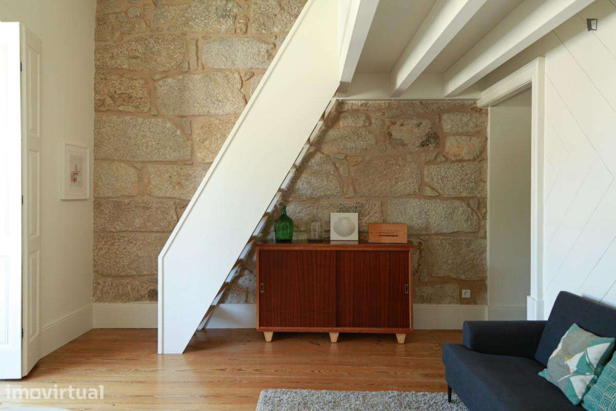 Apartamento com 2 quartos - localizado em Miragaia Porto - Grande imagem: 5/25