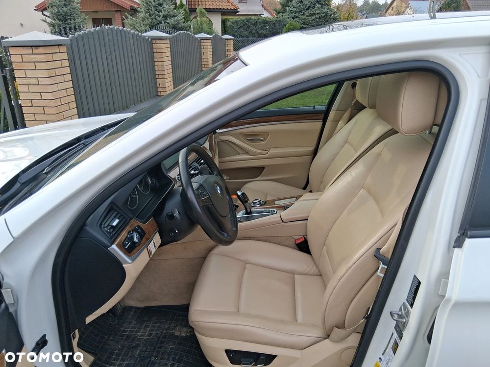 BMW Seria 5 535i - 7