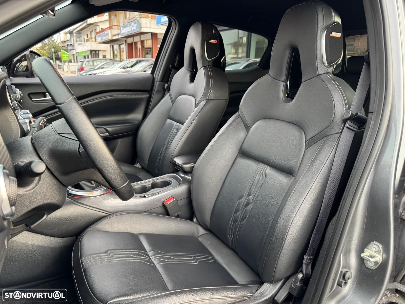 Nissan Juke 1.0 DIG-T N-Connecta NAV.+TwoTone NC - 9