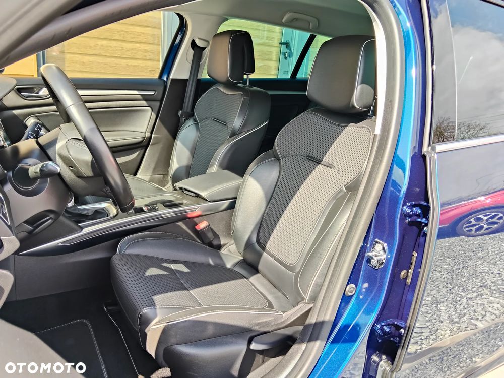 Renault Megane BLUE dCi 150 EDC BOSE EDITION - 14
