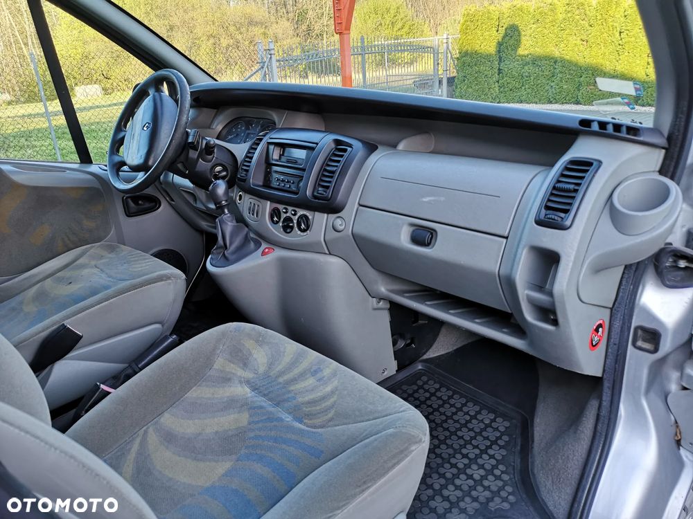 Renault Trafic - 18