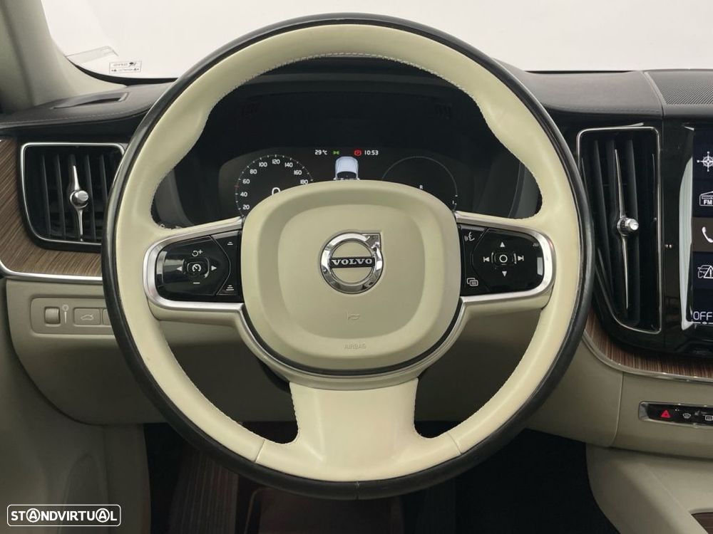 Volvo XC 60 2.0 T8 PHEV Inscription AWD - 14