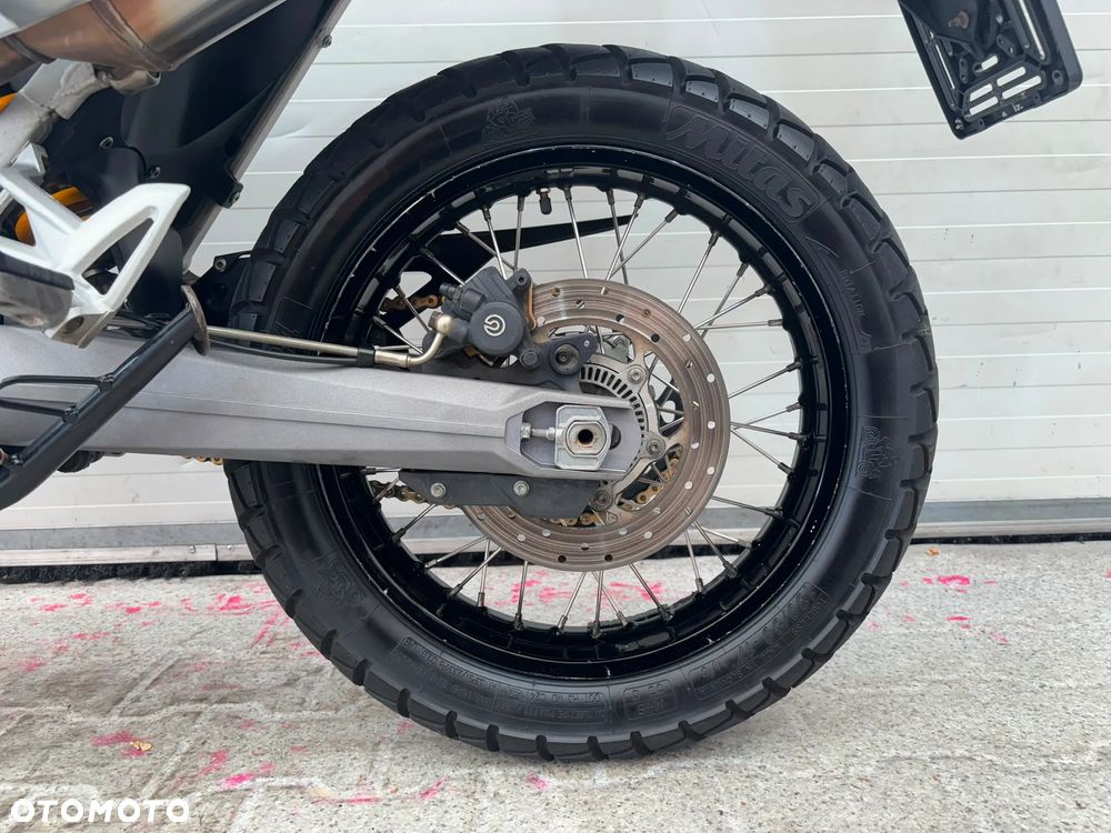 BMW G - 23