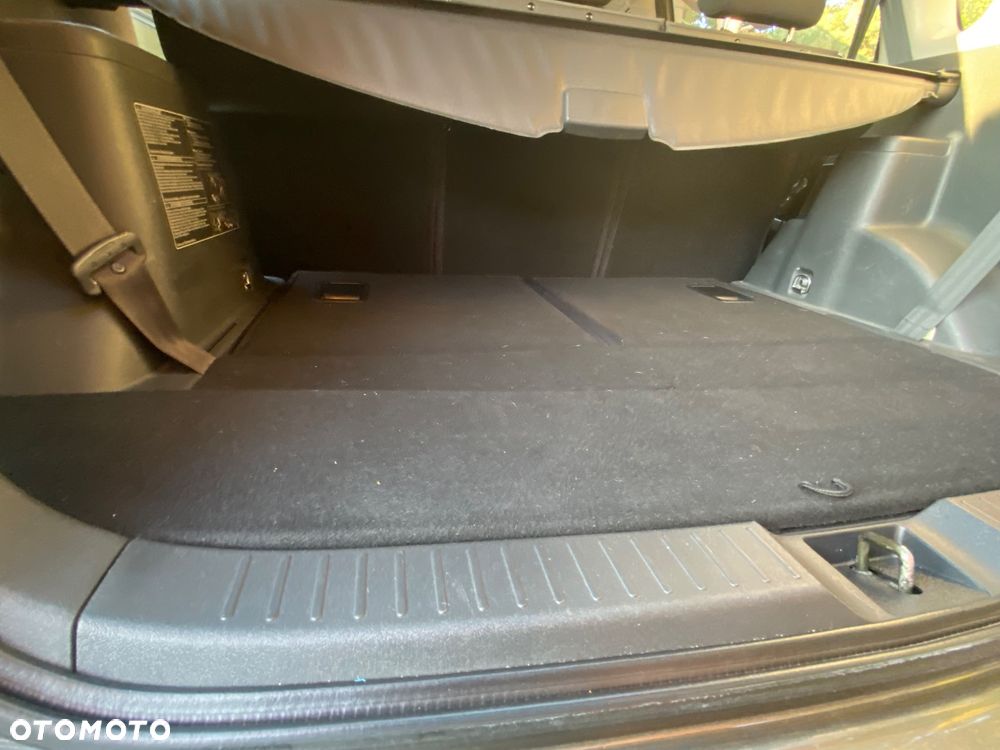 Toyota Corolla Verso - 6