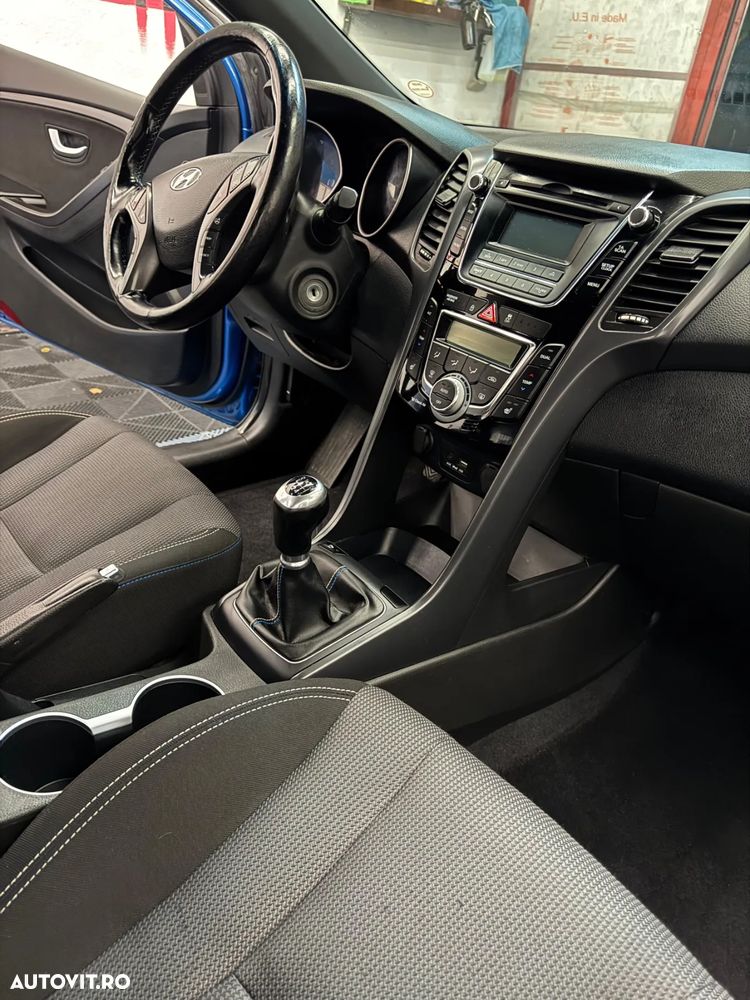 Hyundai i30 1.6 CRDI Comfort+ - 6