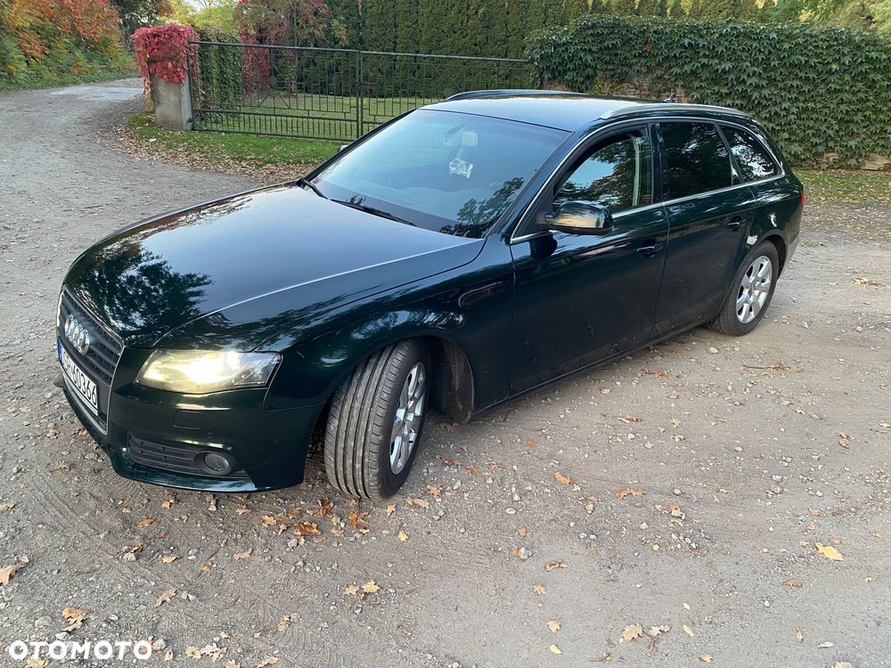 Audi A4 Avant 2010 photo 4