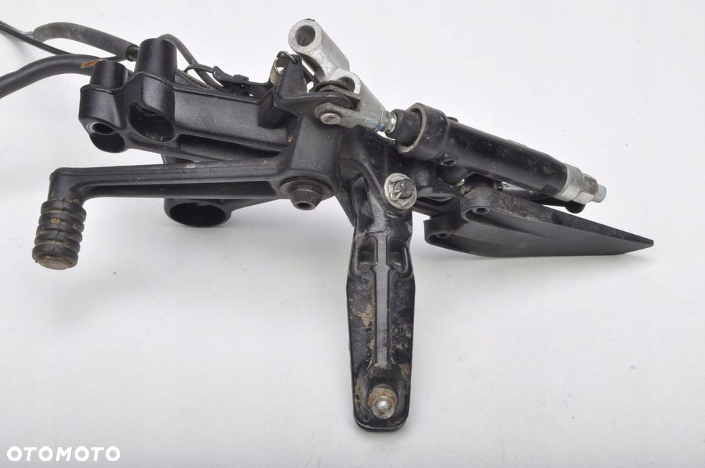 KTM DUKE 125 SET PODNÓŻEK PRAWY PRZÓD JP113013 19R - 2