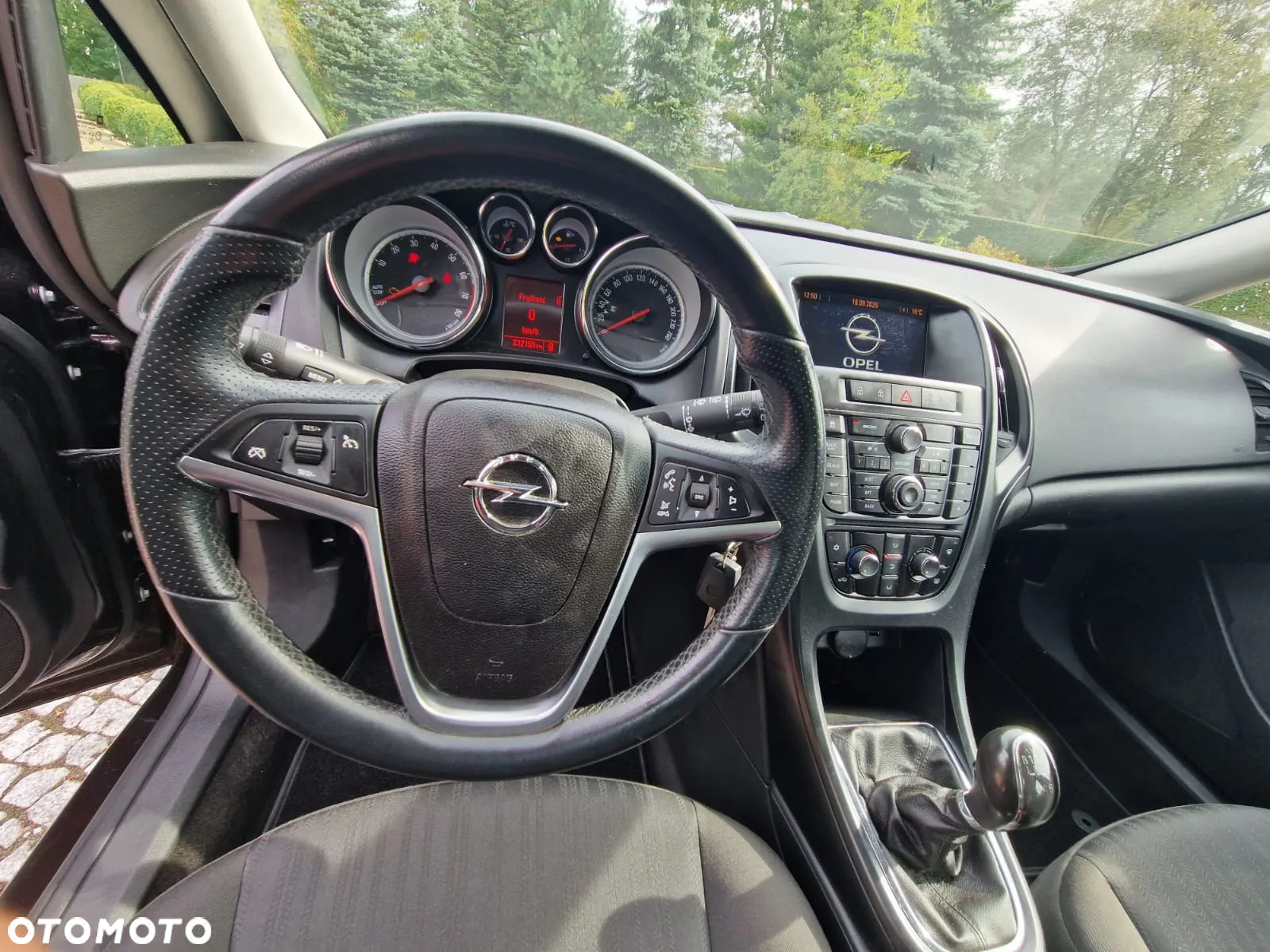 Opel Astra ver-gtc-1-4-turbo - 22