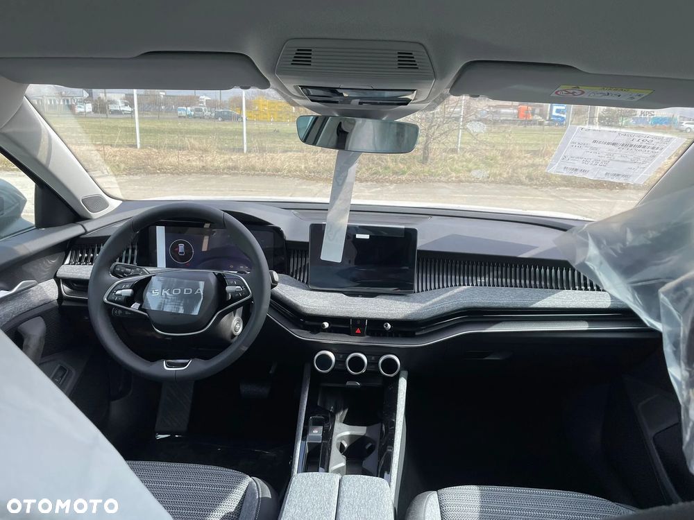 Skoda Superb 2.0 TDI SCR 4x4 Edition 130 DSG - 5