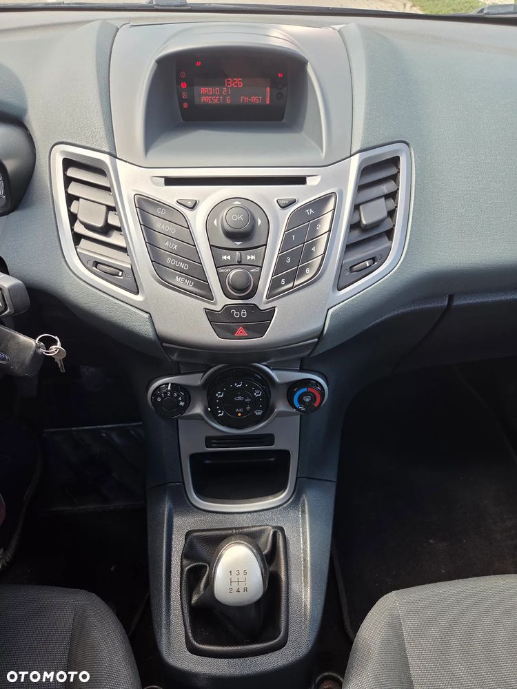 Ford Fiesta 1.25 Champions Edition - 15