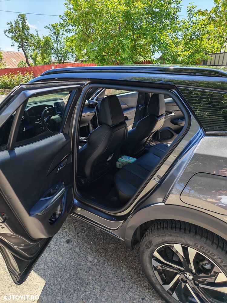 Peugeot 2008 1.2L PureTech 130 S&S EAT8 GT - 9