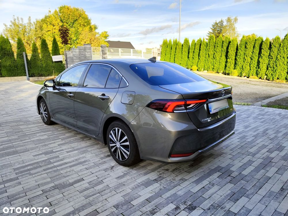 Toyota Corolla - 5
