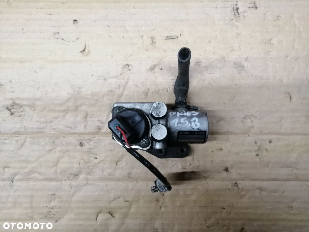 Toyota Prius II korektor siły hamowania 47270-47010 - 2