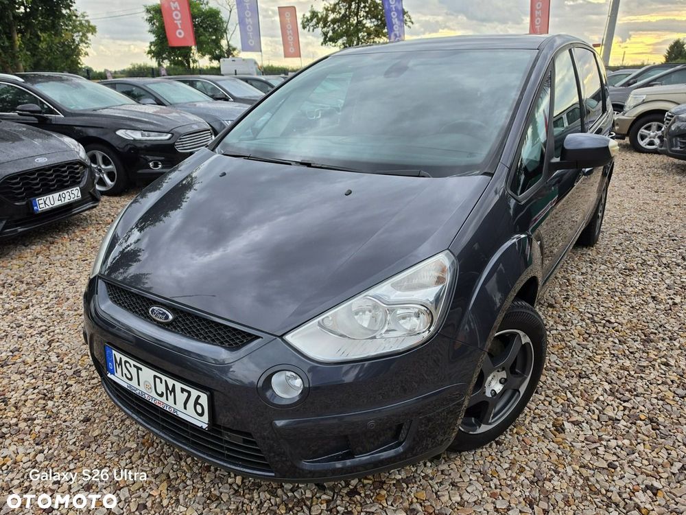Ford S-Max - 16