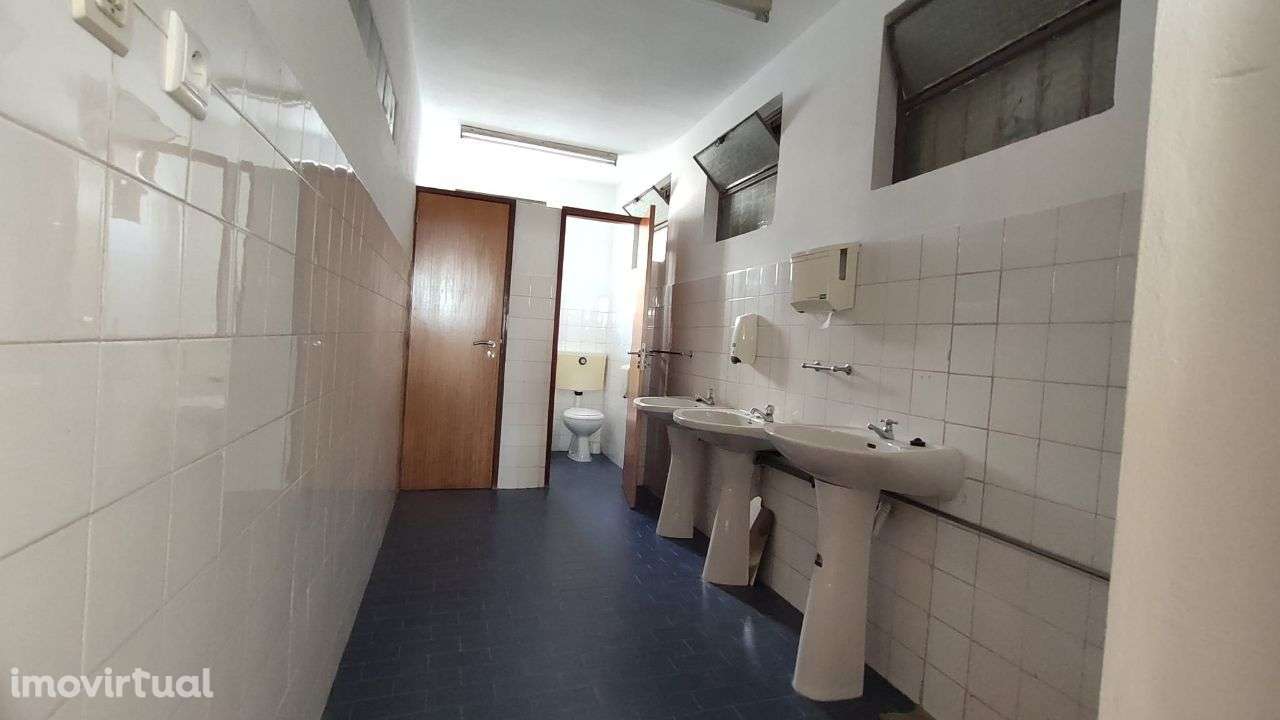 Armazém industrial em Fafe - Grande imagem: 4/17