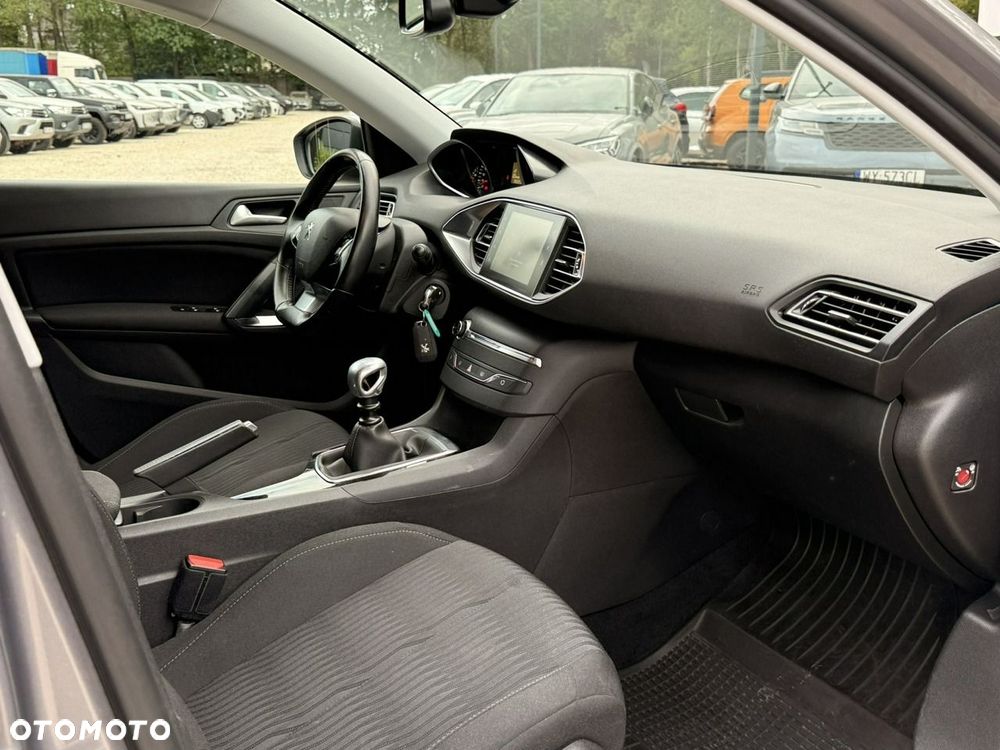 Peugeot 308 - 17