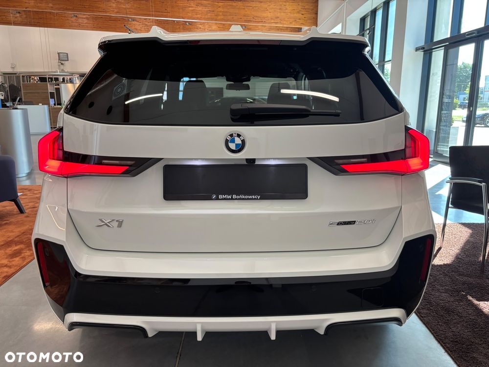 BMW X1 sDrive20i mHEV sport - 22