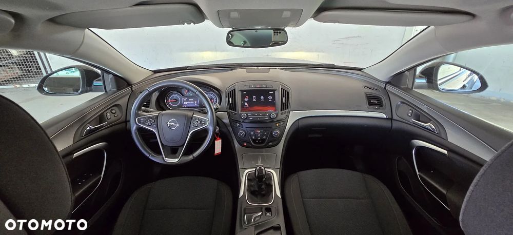 Opel Insignia - 38