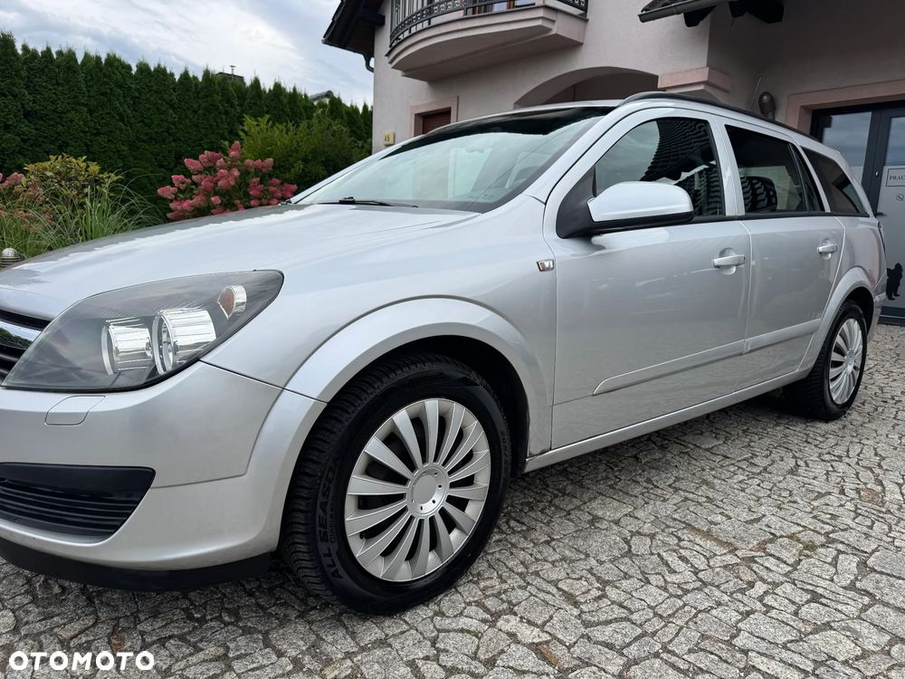 Opel Astra 1.8 Njoy - 9