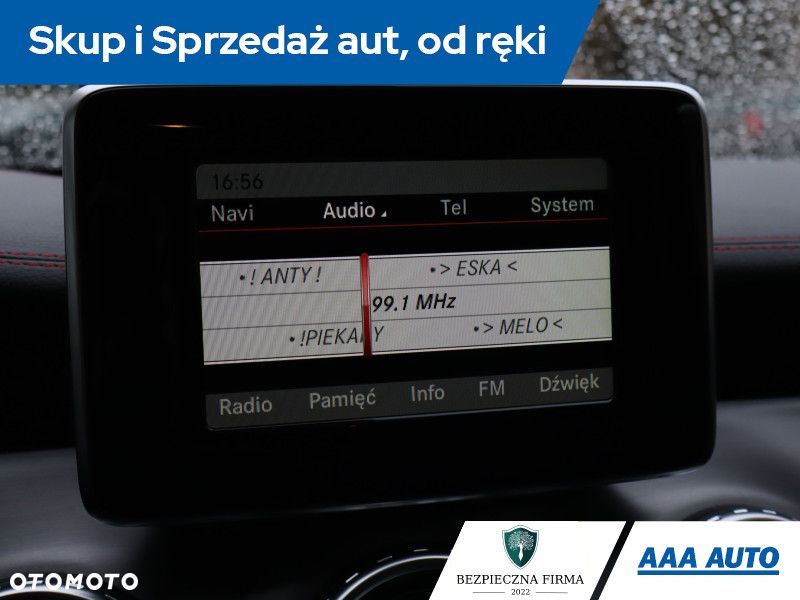 Mercedes-Benz GLA - 14