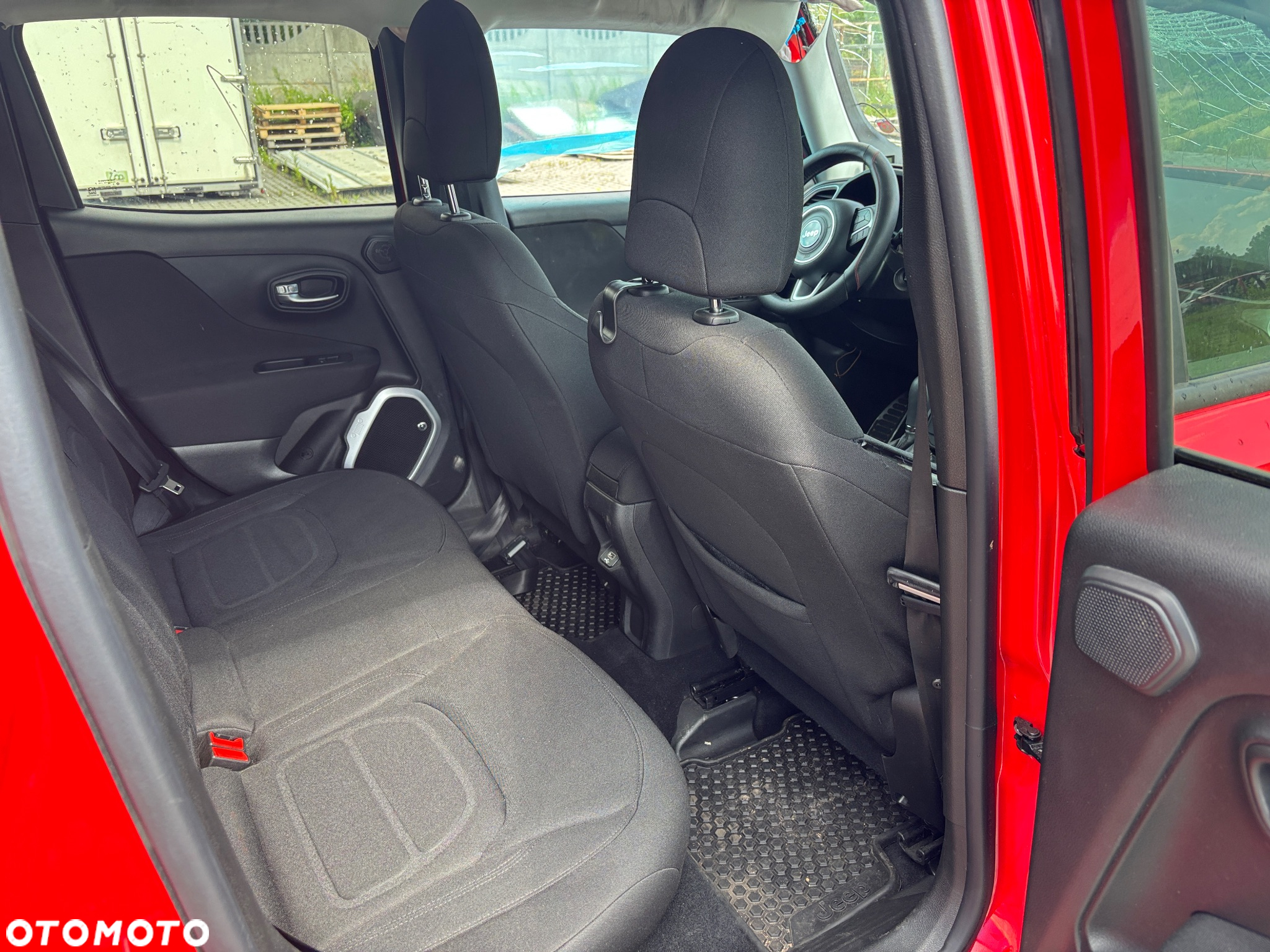 Jeep Renegade - 17